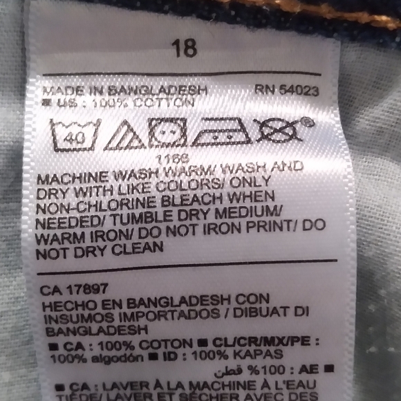 Old Navy | Hi rise Slouchy Straight Secret Slim Pockets Cropped button fly jeans - Picture 9 of 9